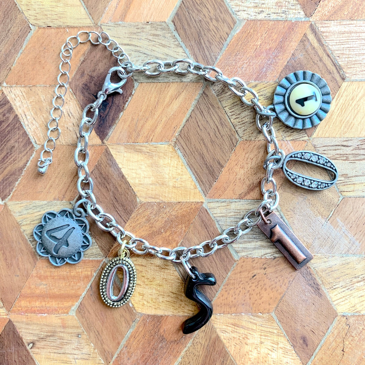 Vintage Number Charms Collection 0 through 9, 10pc Charm Set