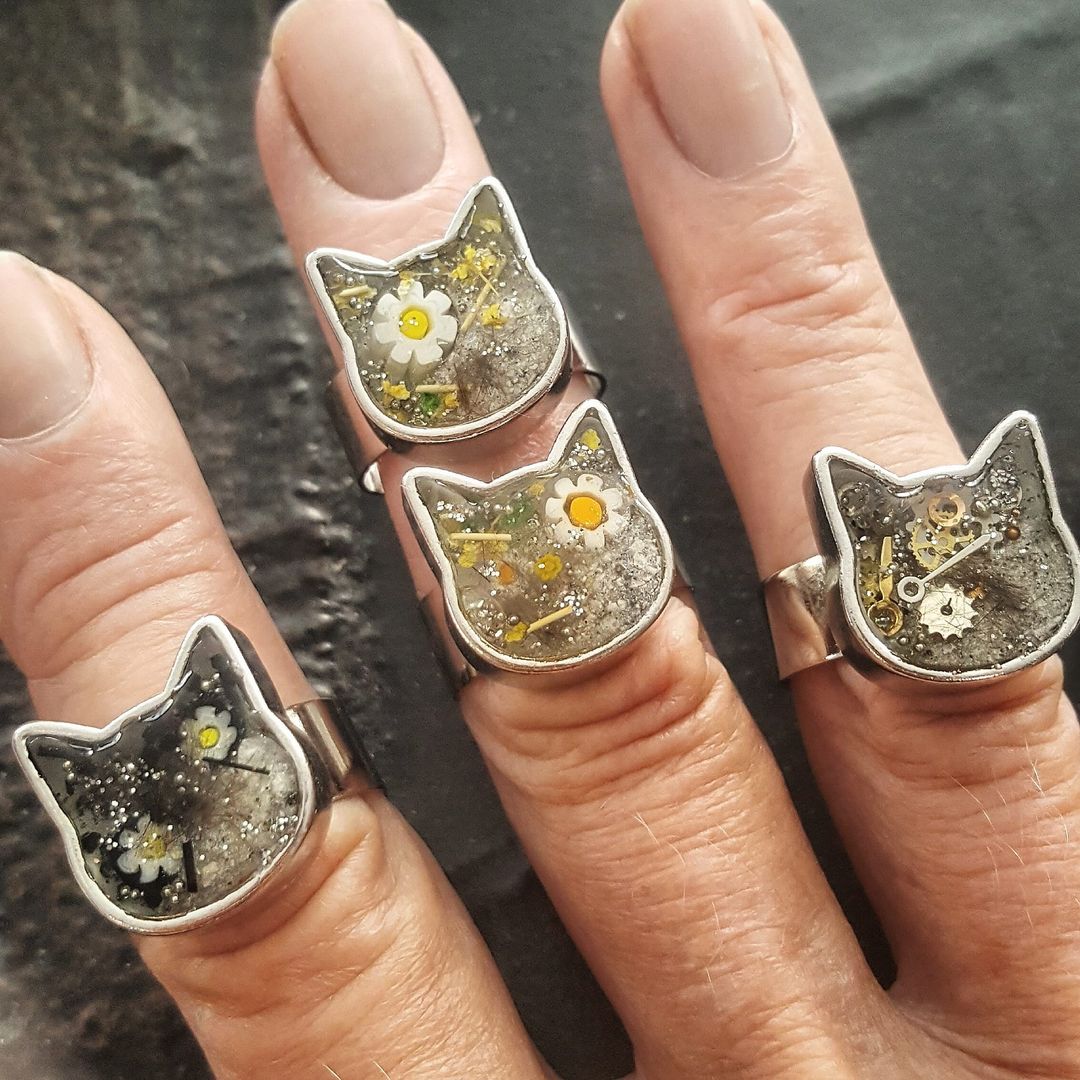 Copper Cat Head Deep Closed Bezel Ring